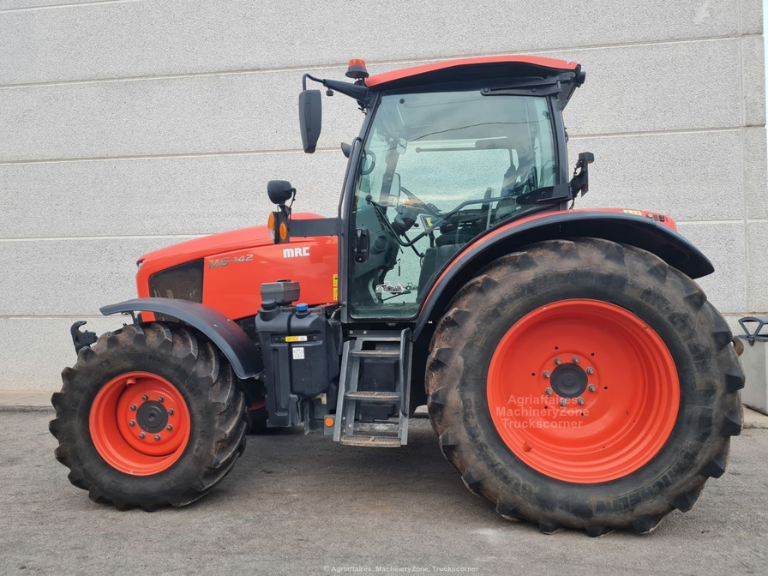 Trattore Kubota M6142 usato