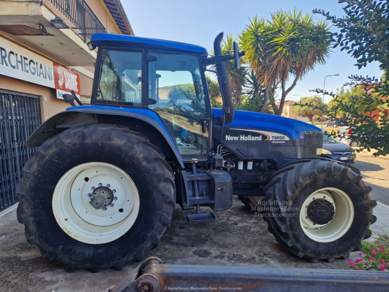 Trattore new holland 190 TM