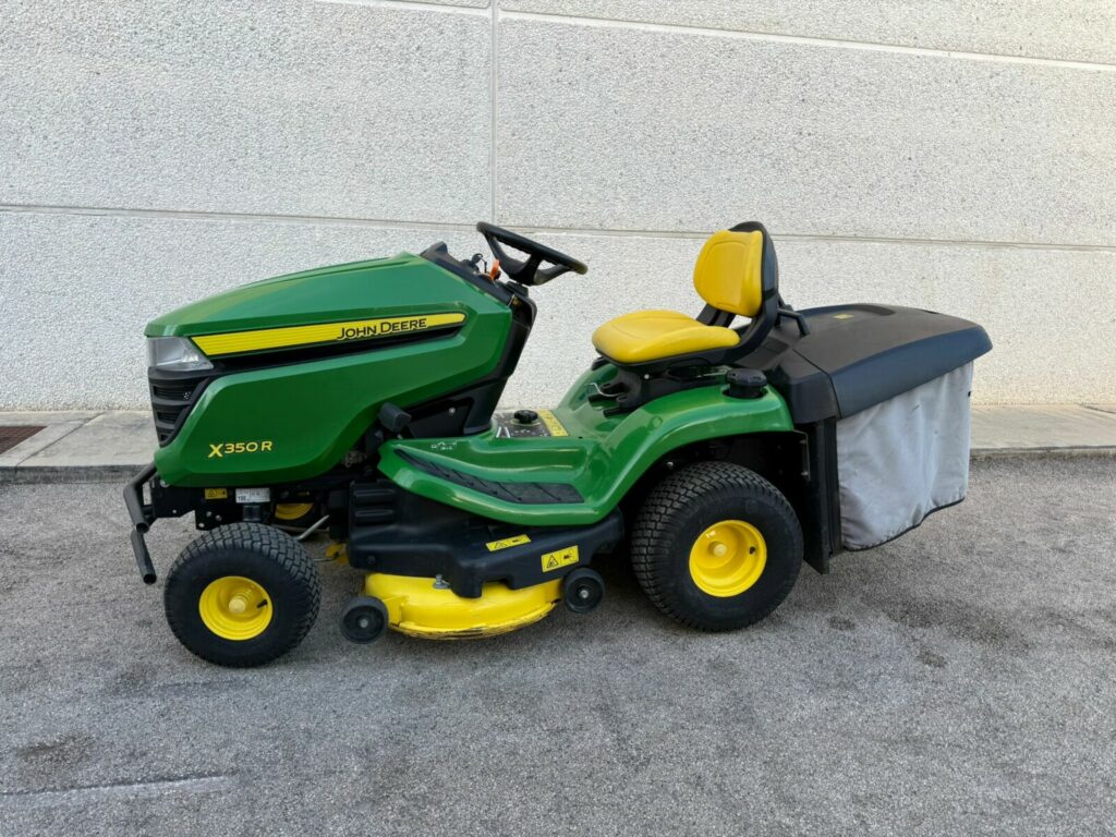 Tosaerba Trattorino Rasaerba Usato John Deere X350R